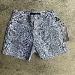 Vintage Y2K NWT RVT Jeans Co 3/4 Black and White Reptile High Waist Shorts